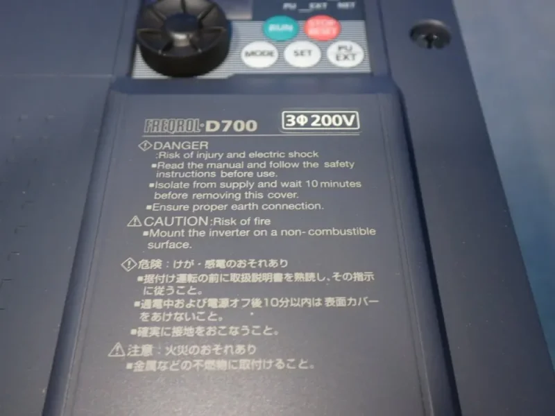 MITSUBISHI ELECTRIC INVERTER DRIVE  -  FR-D720-11K