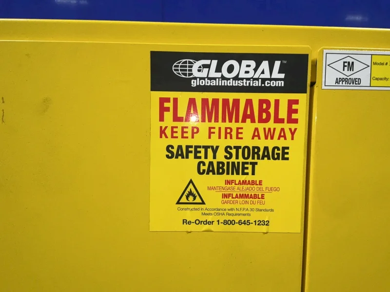 GLOBAL INDUSTRIES SAFETY CABINET