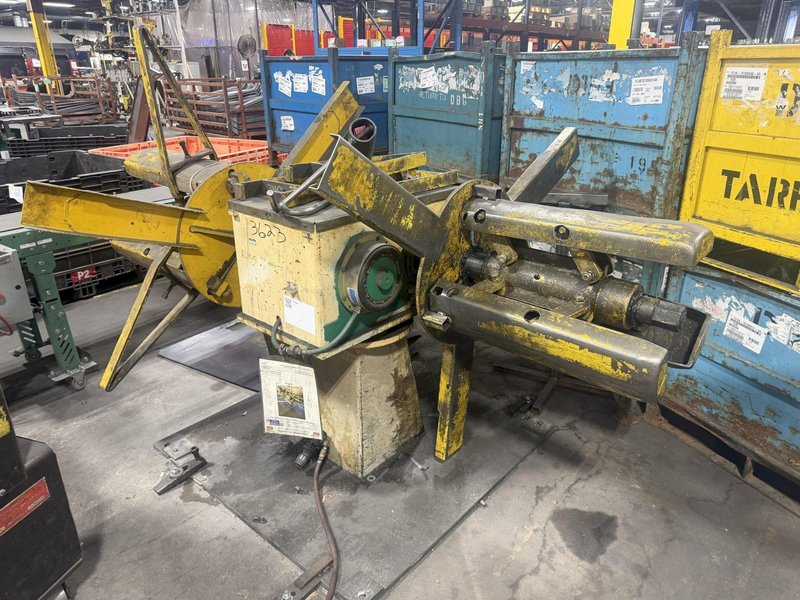 4,000 LB AMERICAN MODEL #70 DOUBLE END PULL OFF COIL REEL UNCOILER: YOBRO #24854