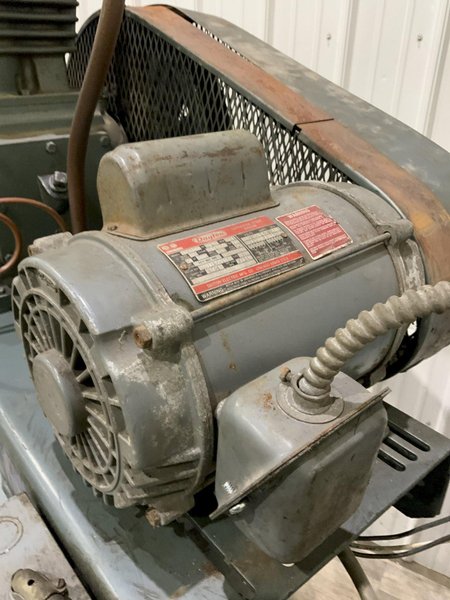 3 HP SAYLOR BELE SINGLE PHASE AIR COMPRESSOR: STOCK #80351