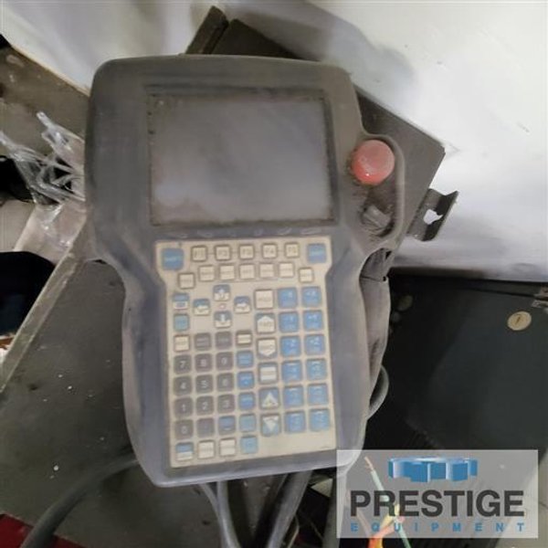 Fanuc ARC Mate 100iBe 6-Axis CNC Welding Robot with Lincoln Welder