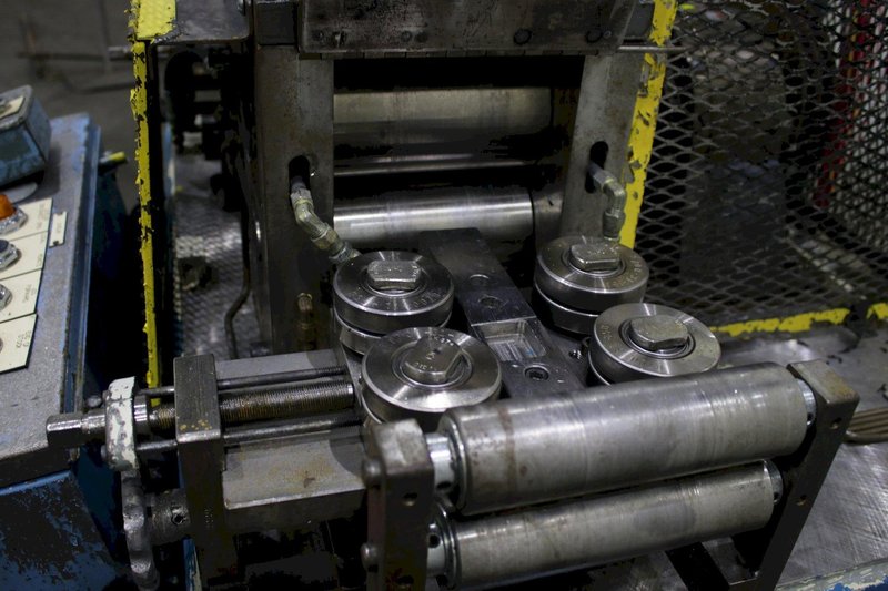 TISHKEN MODEL #6 R 6 LEVELER/FEEDER/STRAIGHTENER: STOCK #75276