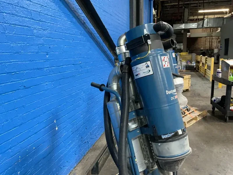 DUSTCONTROL AB PORTABLE DUST COLLECTOR   -  DC 3800TR EX