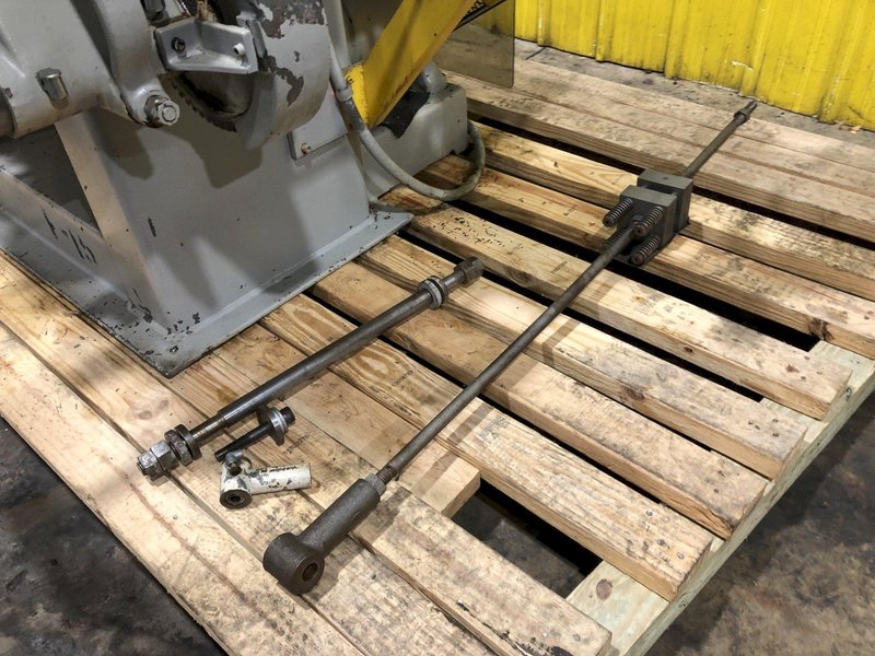 S1F NILSON FOUR SLIDE WIRE FORMING MACHINE: STOCK #10081