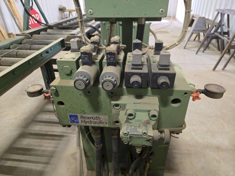 2001 BERCO PT250 TRACK PRESS WITH WTC ELECTRIC IMPACT WRENCH &amp; CONVEYOR: YOBRO #24374
