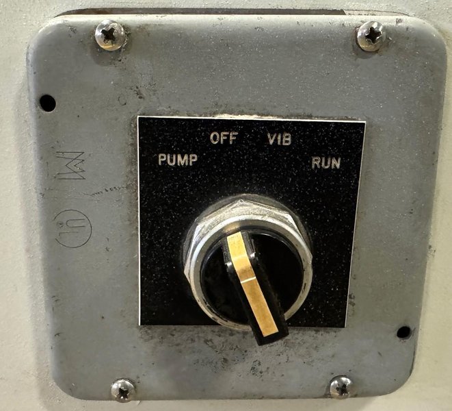 5 Cu. Ft. Burr Bench Vibratory Finishing Tub 4616, 15"W x 15"D x 44"L Tub