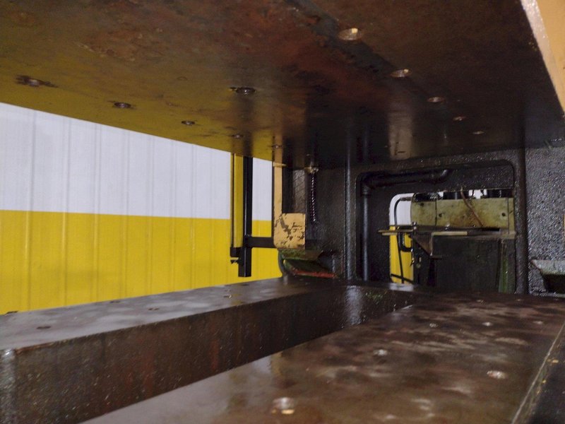 75 TON X 42" X 24" L&amp;J MODEL #EM275 HIGH SPEED STRAIGHT SIDE STAMPING PRESS, 2.5" STROKE: STOCK #23627