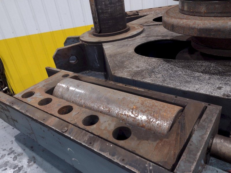6" X 6" X 3/4" DURMA MODEL #PBH240 HYDRAULIC ANGLE BENDING ROLL, NEW 2009: STOCK #16892