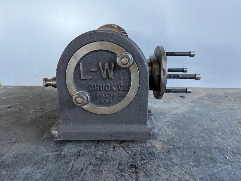L-W Chuck Co Indexing Dividing head with 1 plate