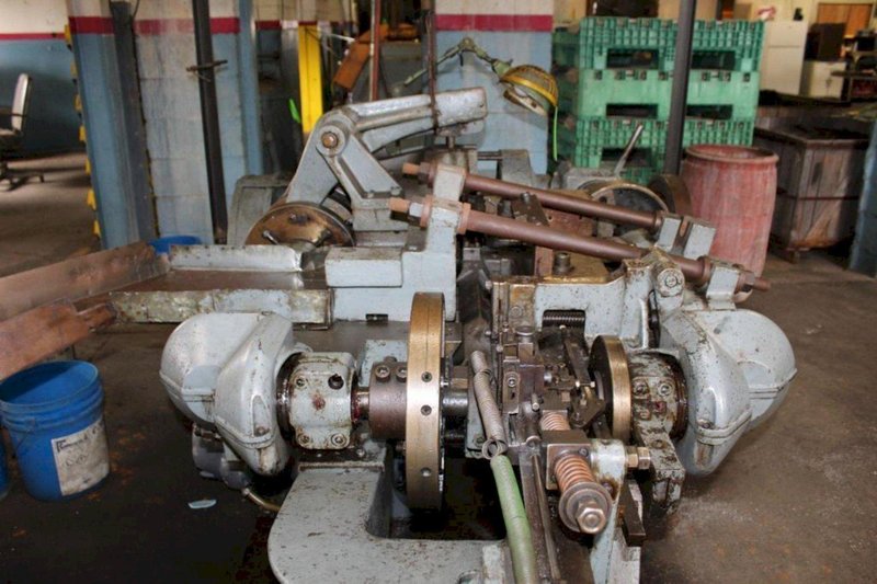 NILSON MODEL #S3F WIRE BENDING FOUR SLIDE MACHINE . STOCK # 1156722