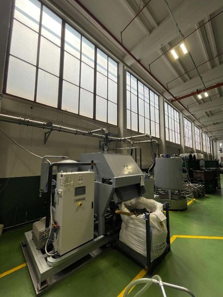 Oil Vacuum Filtering System