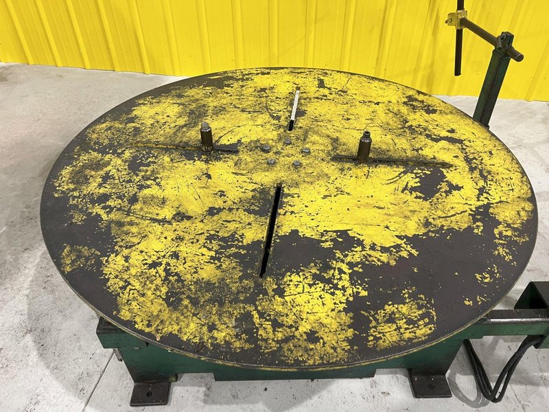 5,500 LB X 50&quot; OD AWC MODEL #F-200RA HORIZONTAL PALLET TYPE COIL REEL UNCOILER: STOCK #20065
