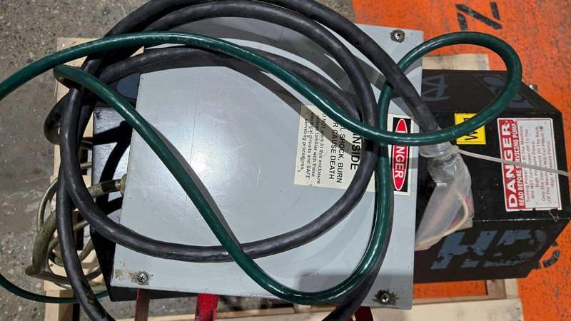 BROOKDALE COOL BLASTER HD 1000PSI 8 LINE COOLAND PUMP USED