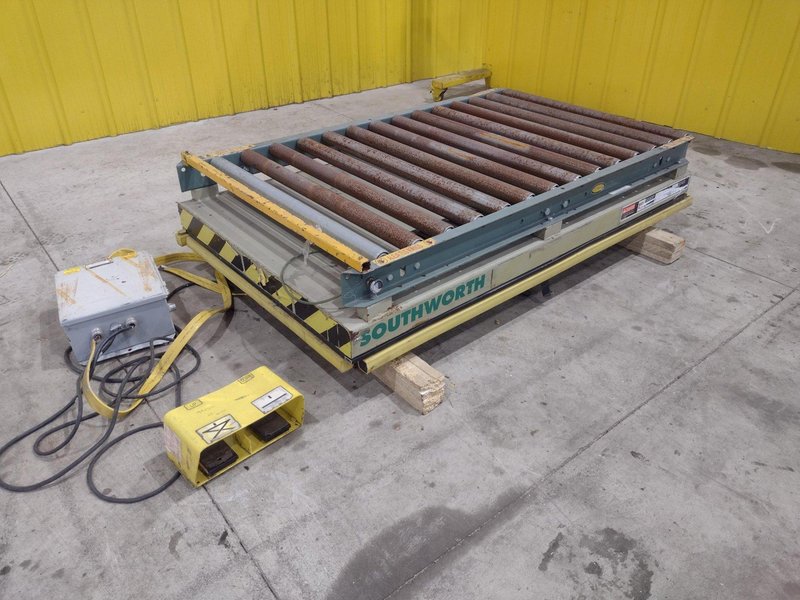 3500 LB X 60" X 36" SOUTHWORTH HYDRAULIC SCISSOR LIFT TABLE WITH ROLLER TOP: STOCK #20930