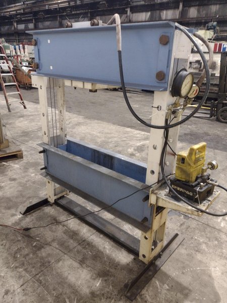 100 TON OTC MODEL #858 H-FRAME HYDRAULIC PRESS, WITH ENTERPAC PUMP: YOBRO #24401