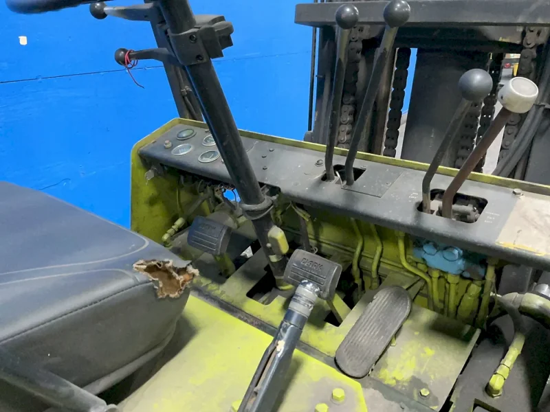 CLARK 4075 LBS GAS FORKLIFT  -  C500-100