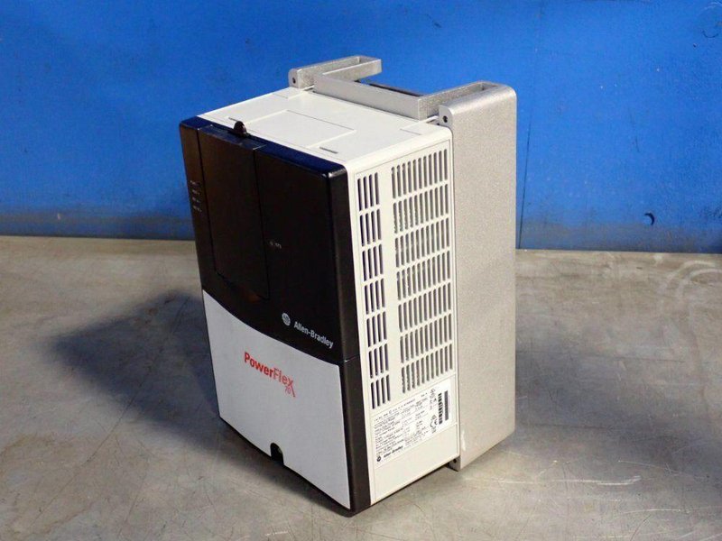 ALLEN BRADLEY 10 HP SERIES A POWERFLEX70  -  20AD014A0AYNANC0