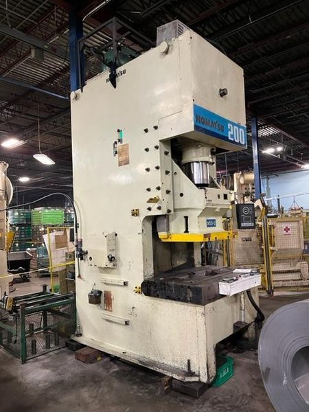 220 TON KOMATSU OBS200S GAP FRAME PRESS. STOCK # 1704720