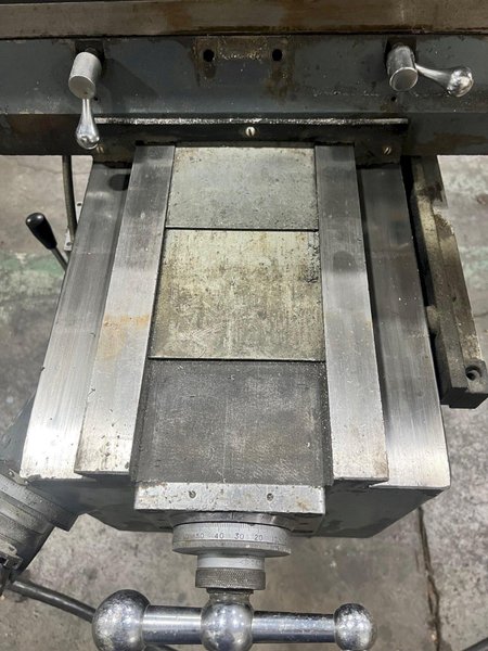 USED 9&quot; X 42&quot; KBC VERTICAL KNEE MILL WITH 2-AXIS READOUT, Stock# 11154