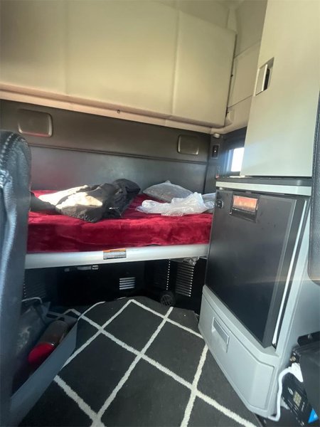 2023 Kenworth T680 1XKYDP9X6PJ224754