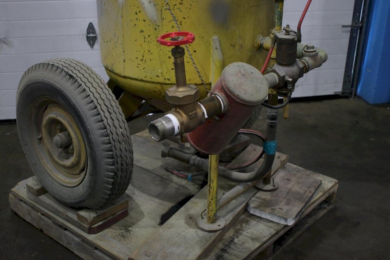 CLEMCO BLAST CLEANING MACHINE: STOCK #76240