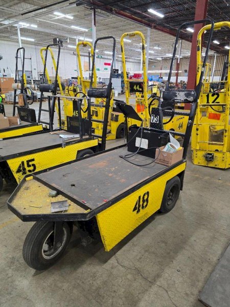 24 VOLT EZ-GO MODEL XI-640 TEXTRON CHASER/TUGGER CART #48: YOBRO #24642