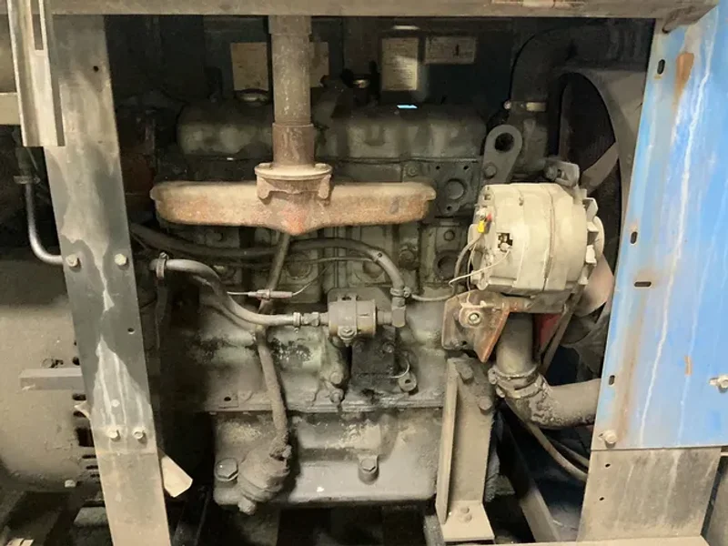 Miller 400 Amps Welding Generator - Trailblazer 55d
