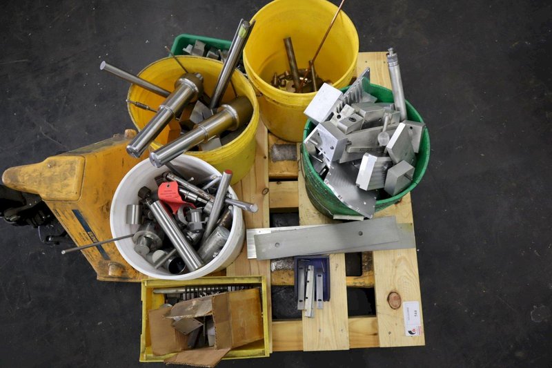 Pallet' O Scrap, Steel, Aluminum, Brass, Copper- Auction Item