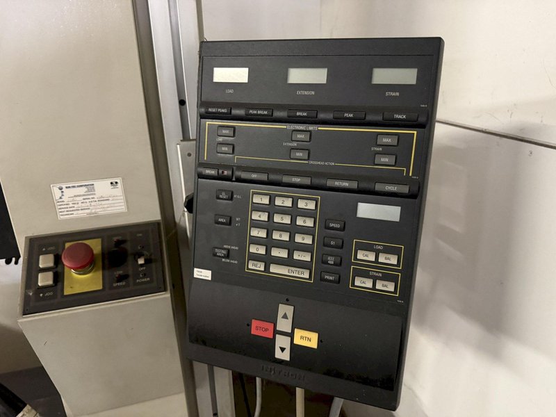 INSTRON MODEL #4483 HARDNESS TESTER: YOBRO #25815