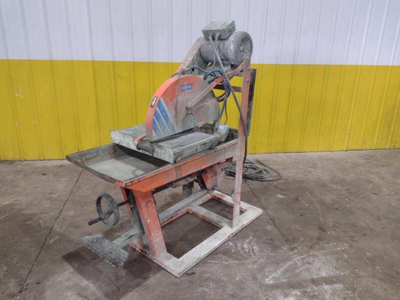 7.5 HP X 20" NORTON CLIPPER BLOCKBUSTER WET BRICK AND BLOCK SAW: YOBRO #25033