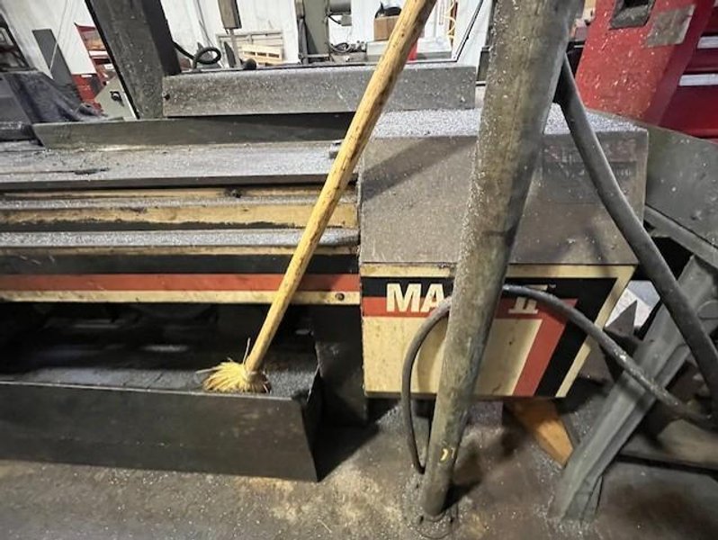 18" X 22" MARVEL 8 MARK 2 VERTICAL BAND SAW STOCK# 3910