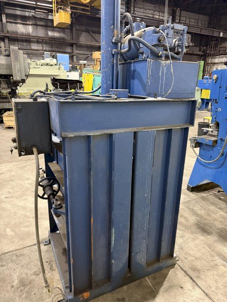 CRAM-A-LOT MODEL #DD-30 HYDRAULIC VERTICAL BALER / DRUM CRUSHER: YOBRO #24723