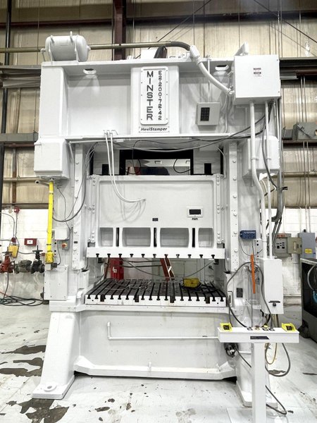 200 ton Minster E2-200-72-42 Hevi-Stamper Straight Side Mechanical Metal Stamping Press For Sale, Year  1980