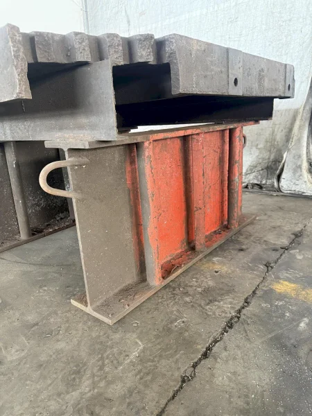 60" X 60" X 36" ACORN WELDING TABLE W/ STAND: YOBRO #25823
