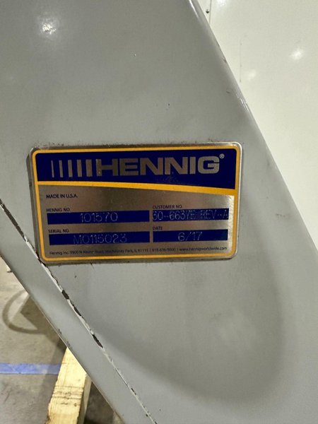 2005 HAAS SL-30T CNC LATHE WITH HENNING CHIP CONVEYOR USED