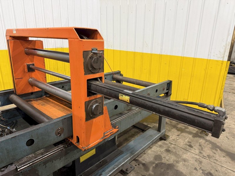 21" X 31" SCOTCHMAN SHA-3121 AUTOMATIC HORIZONTAL MITERING BANDSAW. STOCK # 0114126