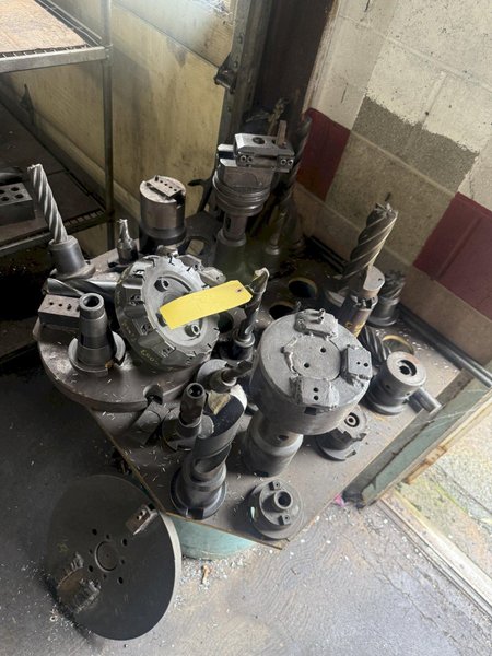 4" SHIBAURA BT-10-BP2 HORIZONTAL BORING MILL W/ TOOLING. STOCK # 0544526