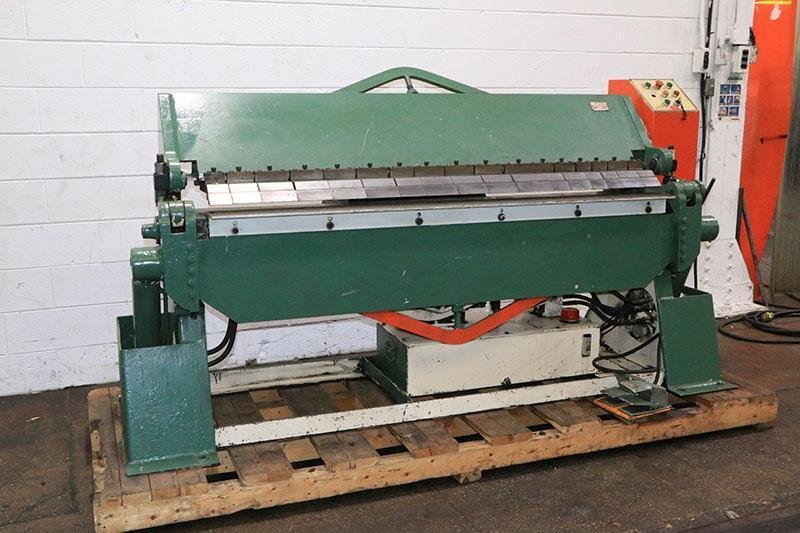12 Ga x 6 ft., Used Chicago Hydraulic Box &amp; Pan Brake, HBPU 612-6