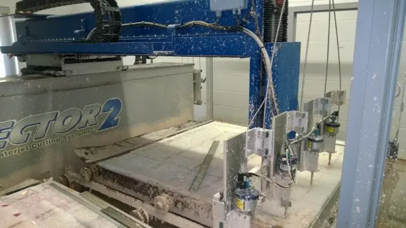 2004 PAR VECTOR 2 | Waterjet Cutters