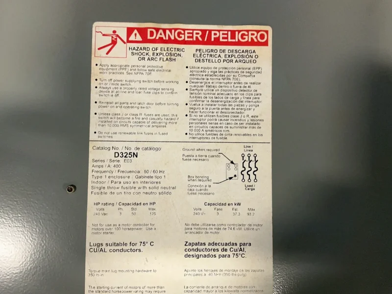 SQUARE D 400 A / 240 V GENERAL DUTY FUSIBLE SAFETY SWITCH  -  D325N