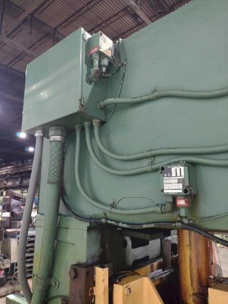 75 TON L&amp;J NO. EM275-42-24 HIGH SPEED STRAIGHT SIDE STAMPING PRESS. STOCK # 0778525