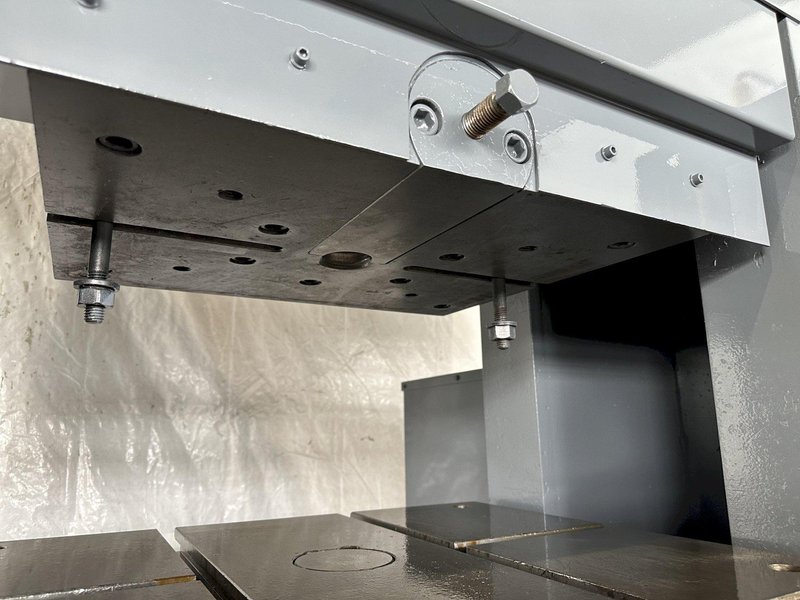 300 TON HINES SC0542 HYDRAULIC DEEP DRAW PRESS. STOCK # 0420423