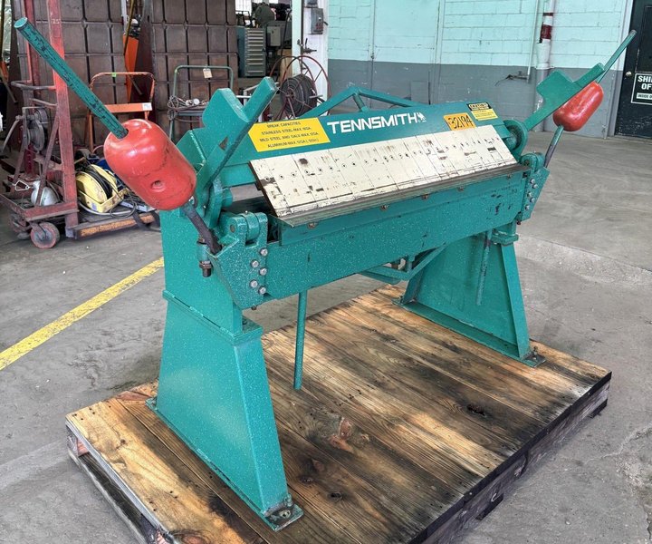 48" x 12 Ga. Tennsmith Box &amp; Pan Brake , Floor Model, Complete Set Of Fingers