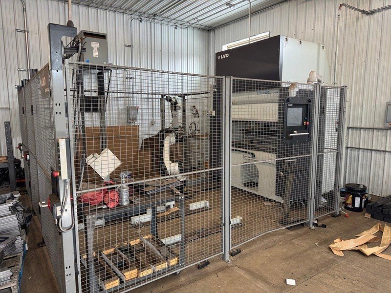 2019 LVD Dyna Cell CNC Robotic Press Brake (#5482)