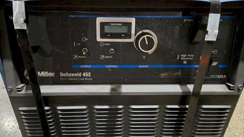 MILLER AUTO DELTAWELD 452 MIG WELDER WITH WIRE FEEDER USED