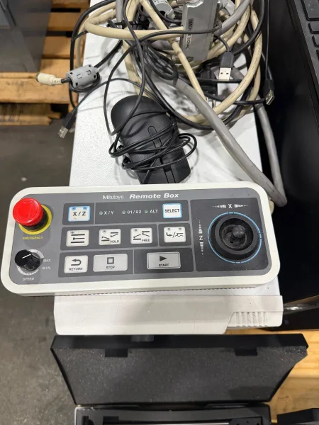 Used Mitutoyo model SV-C3200H4 formtracer contour and surface roughness tester