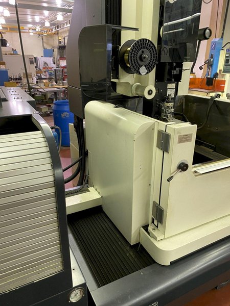 MAKINO SP-43 WIRE EDM MACHINE. STOCK # 0236625