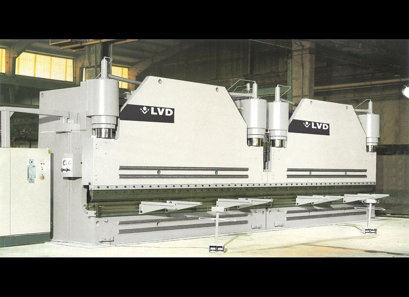 LVD PPNMZ 1200 ton x 12 meter CNC