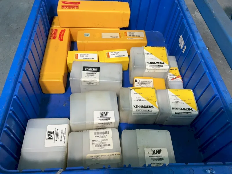 KM TOOLING SYSTEMS, KENNAMETAL, SANDVIK COROMANT MISC. TOOLING EQUIPMENT