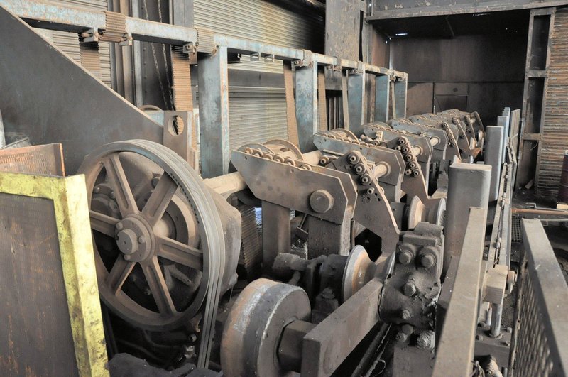 1000 TON (7") AMD MODEL #1000-3030 HYDRAULIC BILLET BAR SHEAR: STOCK #10000